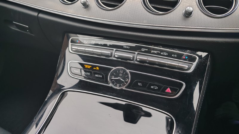 E220d Stockport Car Sales (27)